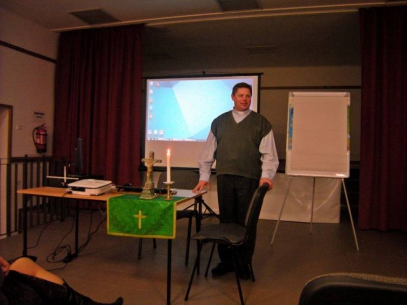 2015-01 Relu Atya előadása.jpg